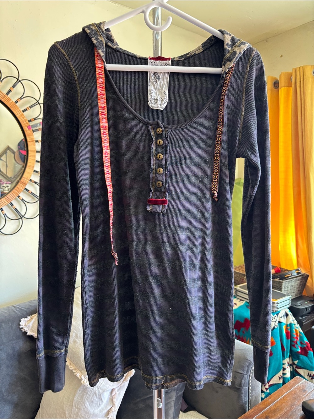 Y2K Inspired Hooded HenleyThermal Top Size S